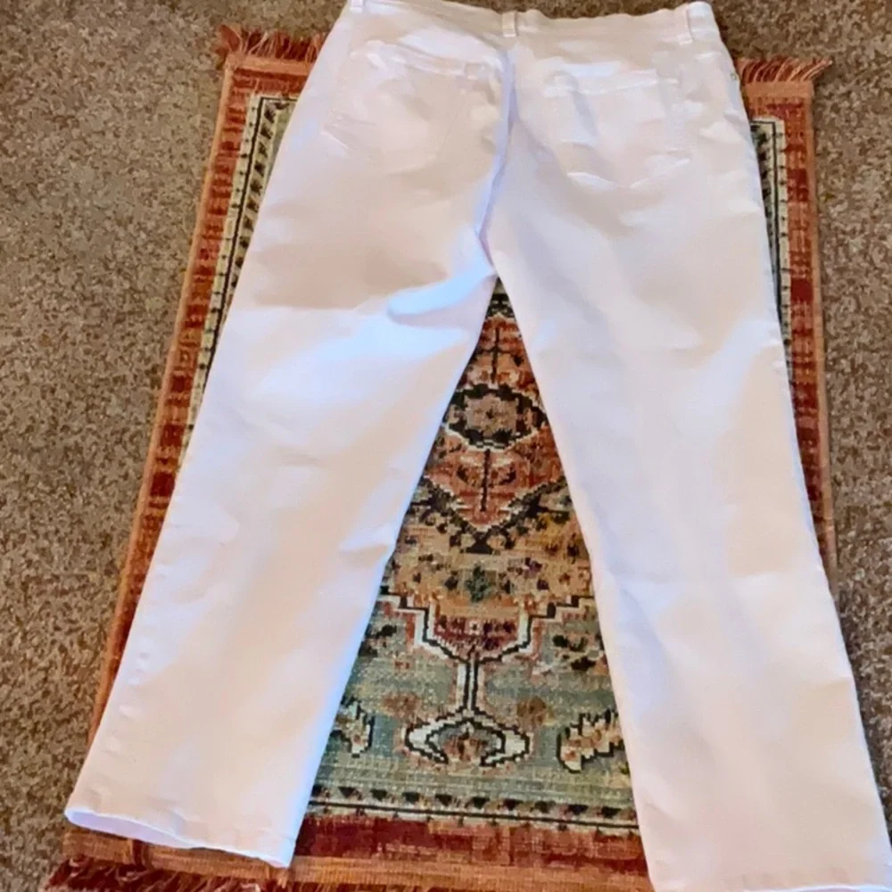 Gloria Vanderbilt Amanda Jeans. Size 10 Short Light pink EUC - Picture 13 of 14